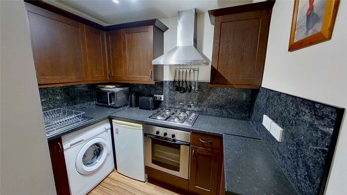 2 Bedroom Flat To Rent In Ramsay Place, Edinburgh, EH15