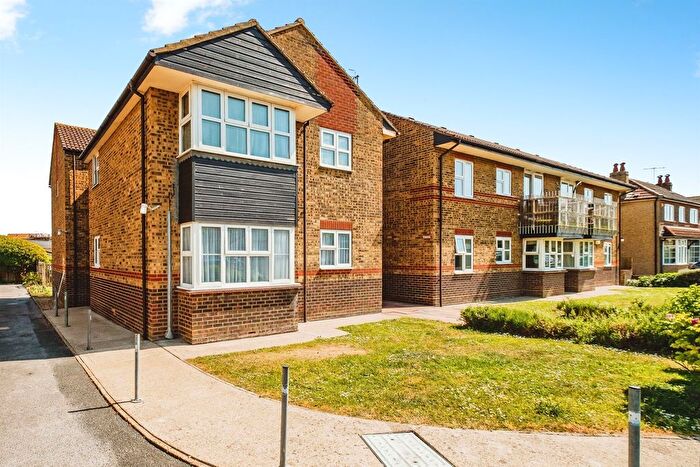 1 Bedroom Flat For Sale In Old Salts Farm Road, Lancing, BN15