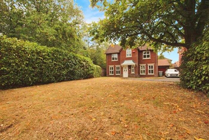 5 Bedroom Detached House To Rent In Land Lane, Wilmslow, Cheshire, SK9