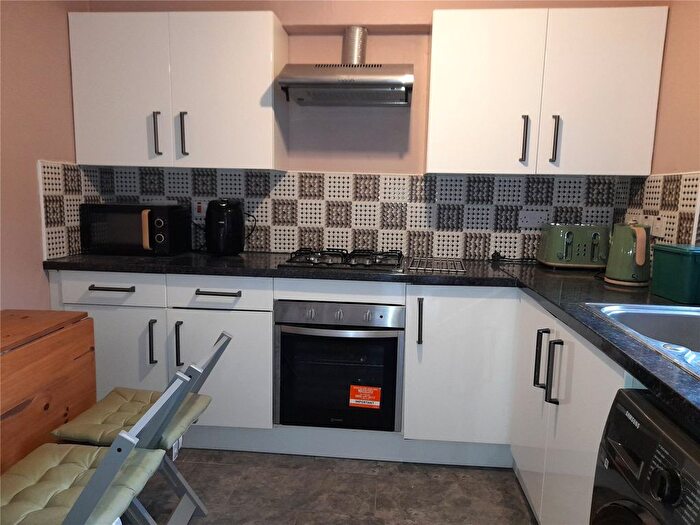 1 Bedroom Maisonette To Rent In Langley Road, Slough, Berkshire, SL3