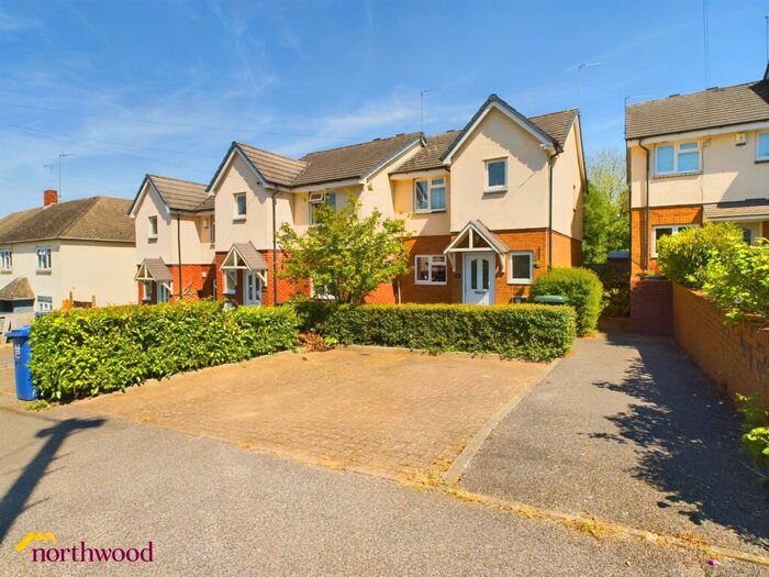 3 Bedroom End Of Terrace House To Rent In Withycombe Drive, Banbury, OX16