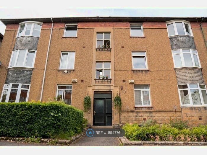 3 Bedroom Flat To Rent In Penrith Drive, Glasgow, G12