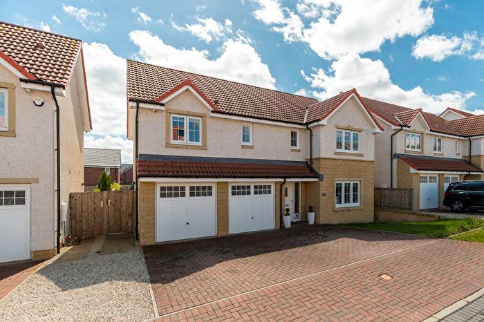 4 Bedroom Detached House For Sale In Fernwood Drive, Danderhall, EH22