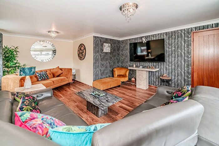 4 Bedroom Semi-Detached House For Sale In Lindsay Drive, Chorley, PR7