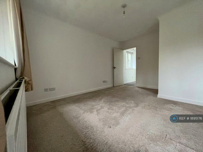 1 Bedroom Semi-Detached House To Rent In Brownhill Road, Chandler's Ford, Eastleigh, SO53