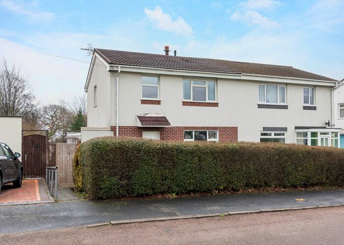 3 Bedroom Semi-Detached House To Rent In Dugdale Crescent, Sutton Coldfield, B75