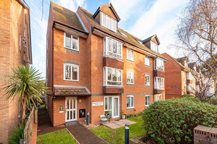 1 Bedroom Flat For Sale In Kingston Road, New Malden, KT3