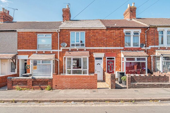 3 Bedroom Terraced House For Sale In Linslade Street, Swindon, SN2