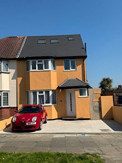 5 Bedroom Semi-Detached House To Rent In St. Michaels Avenue, Wembley, HA9