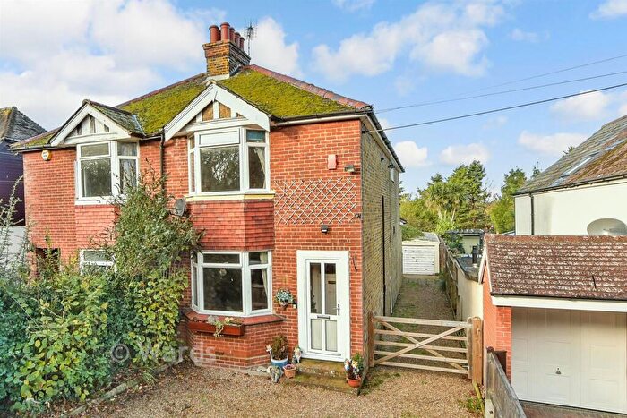 3 Bedroom Semi Detached House For Sale In Bull Lane, Newington, Sittingbourne, Kent, ME9
