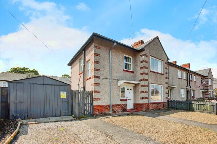 3 Bedroom Semi-Detached House To Rent In Chestnut Avenue, Whitley Bay, Tyne And Wear, NE25