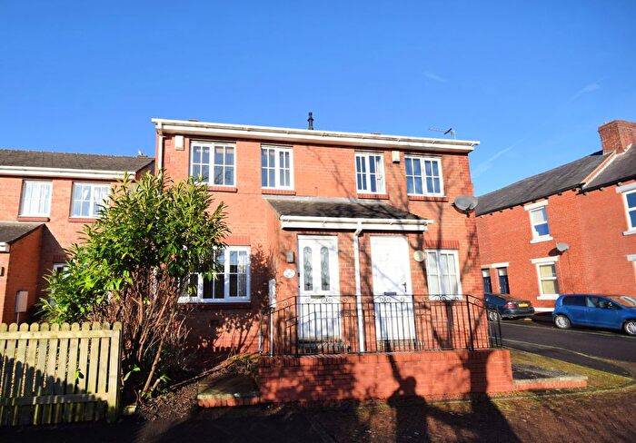 2 Bedroom End Of Terrace House To Rent In Derwent Street, Carlisle, CA2