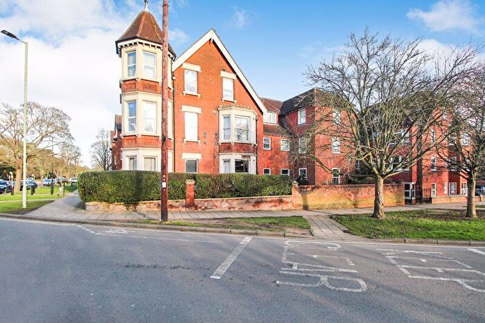 1 Bedroom Retirement Property For Sale In Park Avenue, Bedford, MK40
