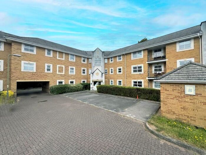 1 Bedroom Flat To Rent In International Way, Sunbury-On-Thames, TW16