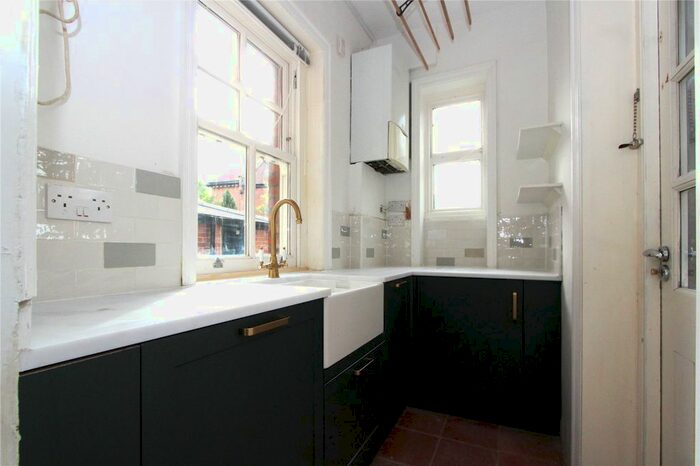 2 Bedroom Flat To Rent In Leaside Mansions, Fortis Green, N10