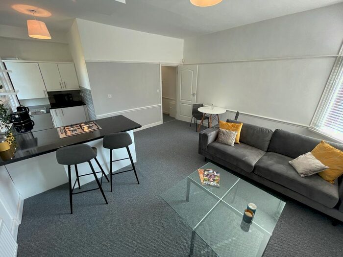 1 Bedroom Flat To Rent In Ballbrook Avenue, Didsbury, M20