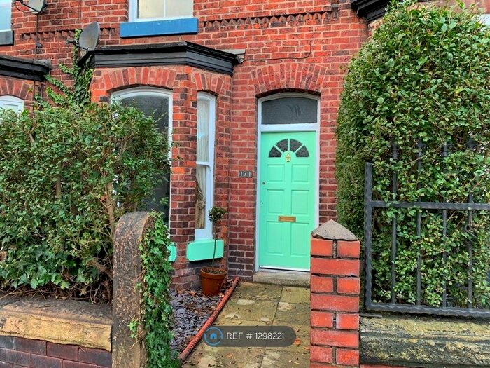 3 Bedroom Terraced House To Rent In Broom Lane, Manchester M19