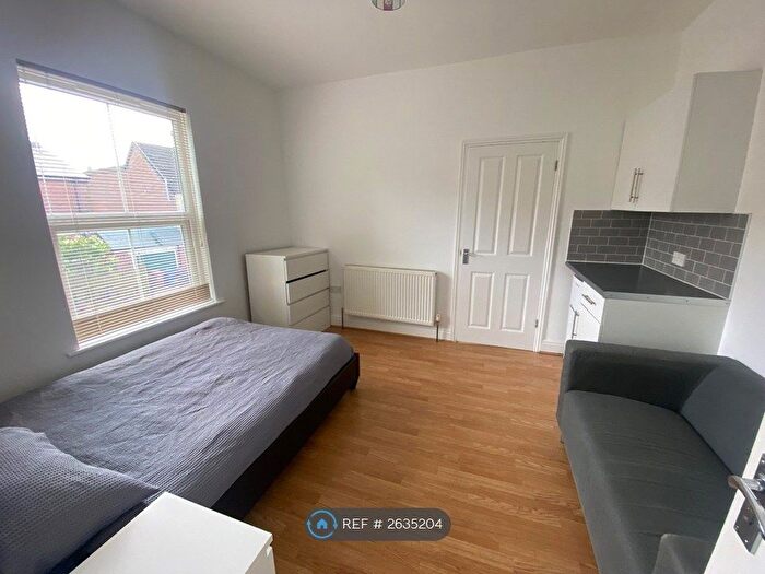 Studio To Rent In Park Lane, Norwich, NR2