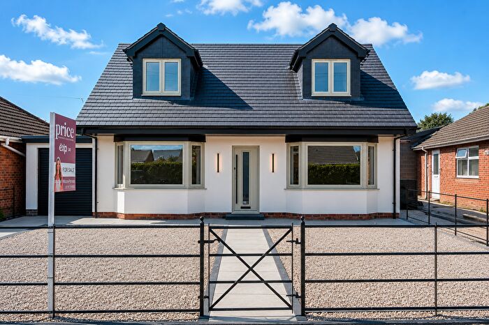 4 Bedroom Detached House For Sale In Petercroft Lane, Dunnington, York, YO19