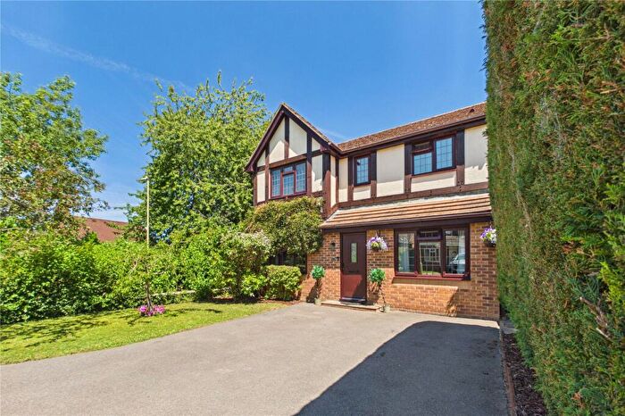 4 Bedroom Detached House For Sale In Primrose Gardens, Hatch Warren, Basingstoke, Hampshire, RG22