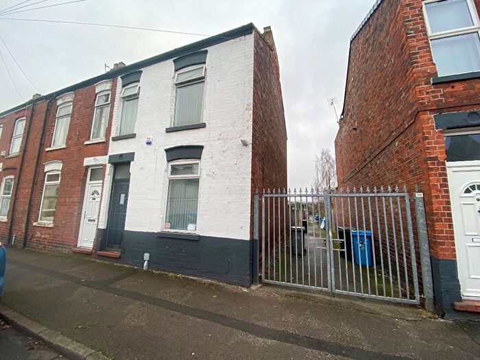 2 Bedroom Terraced House For Sale In Arthur Street, Hull, HU3