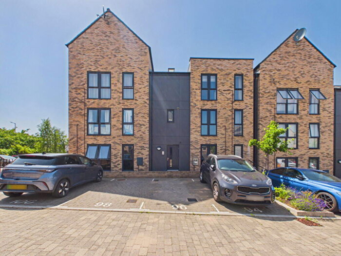 2 Bedroom Flat For Sale In Old Pump House Close, Bedminster Down, BS13