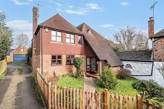 4 Bedroom Detached House For Sale In The Street, Willesborough, TN24