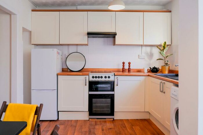 3 Bedroom House To Rent In Fabian Way, Port Tennant, Swansea, SA1