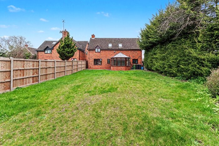 4 Bedroom Detached House For Sale In Warwick Road, Stratford-Upon-Avon, CV37