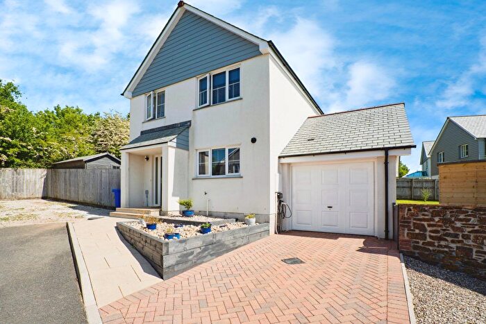 4 Bedroom Detached House For Sale In Maple Close, Liskeard, PL14