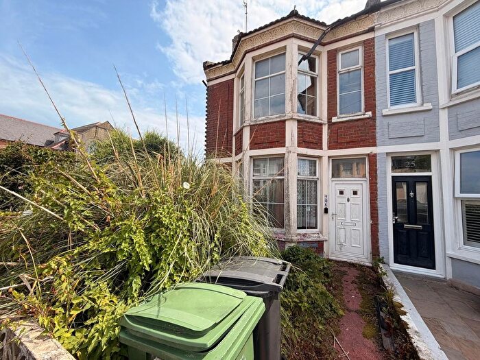 2 Bedroom End Of Terrace House For Sale In Githa Road, Hastings, TN35