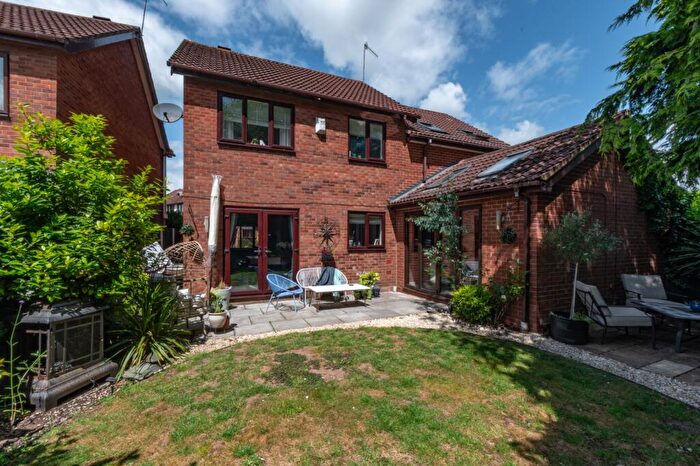 4 Bedroom Detached House For Sale In Avon Close, Bromsgrove, Worcestershire, B60