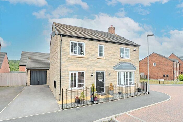 4 Bedroom Detached House For Sale In Moseley Beck Lane, Leeds, West Yorkshire, LS16