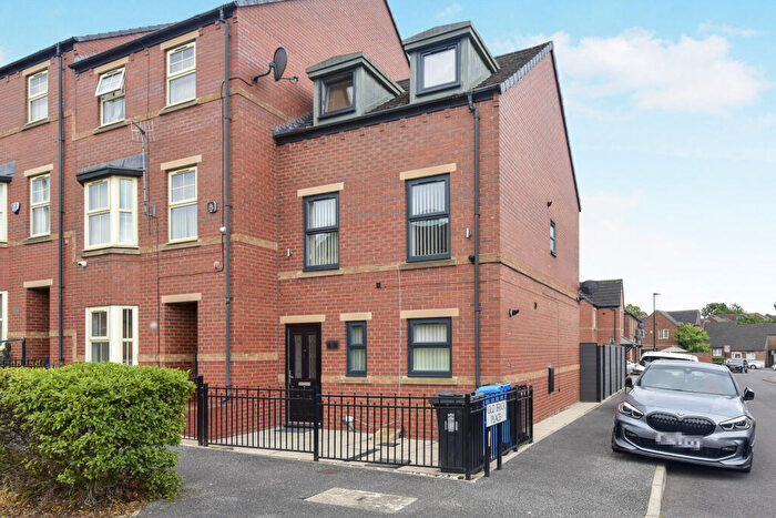 3 Bedroom End Of Terrace House For Sale In Clay Pit Way, Sheffield, S9