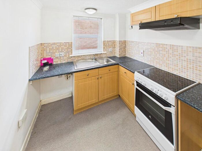 1 Bedroom Apartment For Sale In Watermoor Road, Cirencester, GL7