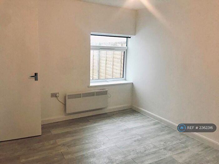 1 Bedroom Maisonette To Rent In Wych Lane, Gosport, PO13