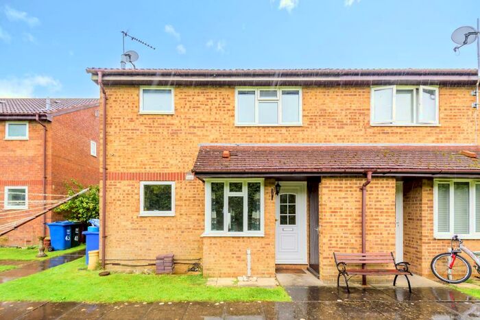 1 Bedroom Terraced House To Rent In Moor Pond Close, Bicester, OX26