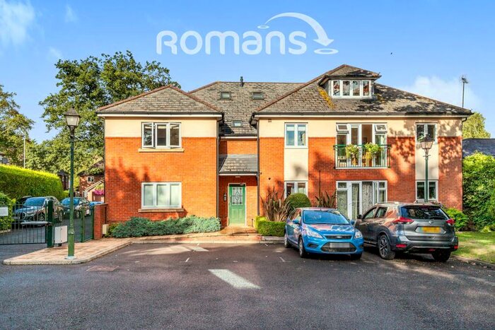 2 Bedroom Flat To Rent In New Road, Ascot, SL5