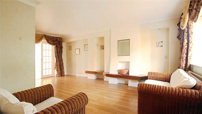 1 Bedroom House To Rent In Maylands Drive, Sidcup, DA14