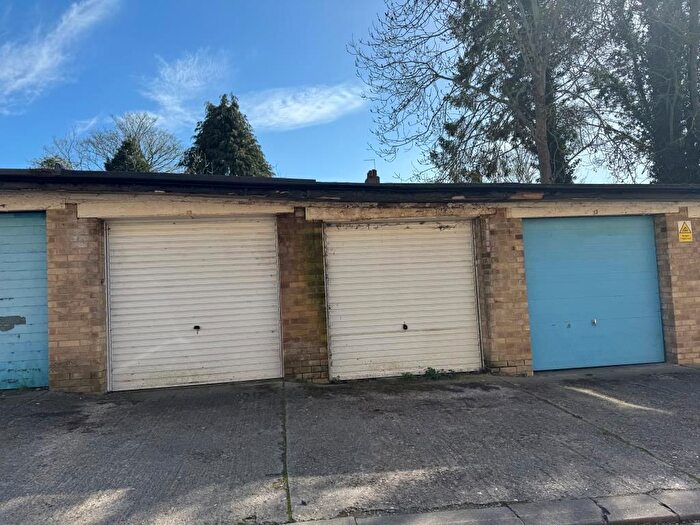 Garage / Parking To Rent In Millway Close, Oxford, OX2