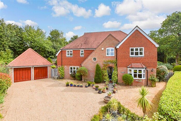 5 Bedroom Detached House For Sale In Delarue Close, Tonbridge, Kent, TN11