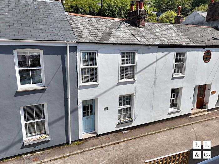 2 Bedroom Terraced House For Sale In Coventry Road, Flushing, TR11