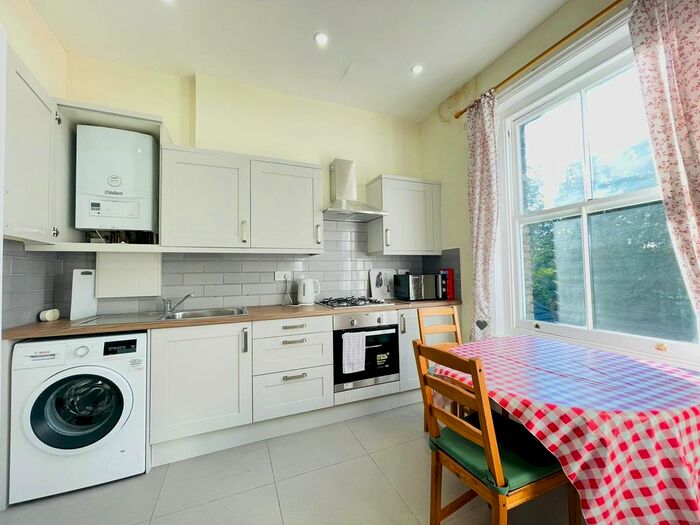 1 Bedroom Flat To Rent In Dartmouth Road, Willesden Green, NW2