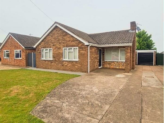 3 Bedroom Bungalow To Rent In Coniston Drive, North Hykeham, LN6