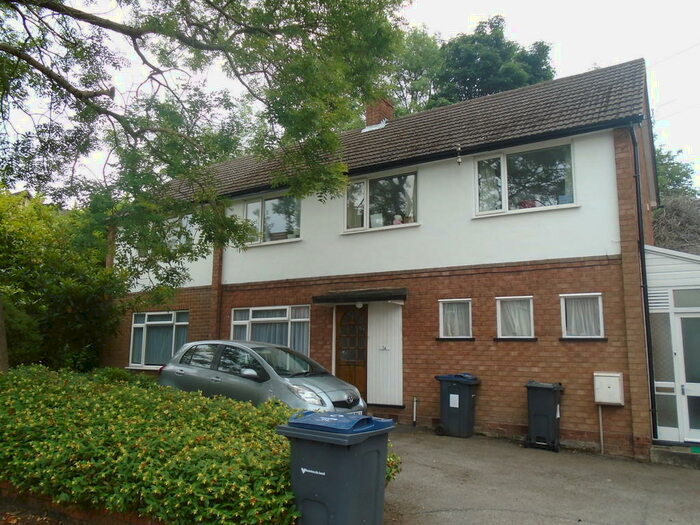 2 Bedroom Ground Flat To Rent In Highbridge Road, Sutton Coldfield, West Midlands, B73