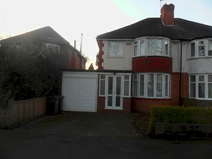 3 Bedroom Semi-Detached House To Rent In Enstone Road, Erdington, Birmingham B23