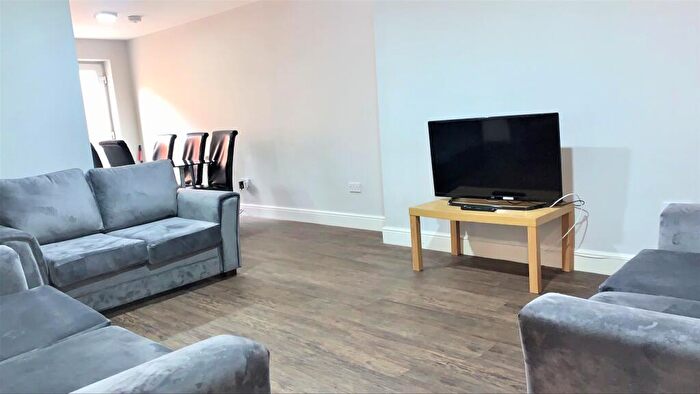 6 Bedroom Terraced House To Rent In Cardigan Terrace, Heaton, Newcastle Upon Tyne, NE6