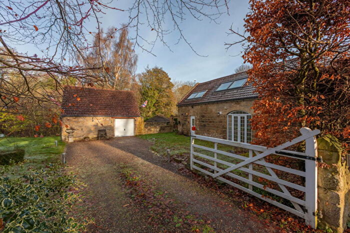 2 Bedroom Barn Conversion For Sale In The Old Ging Gang Stable, Bedlington, NE22