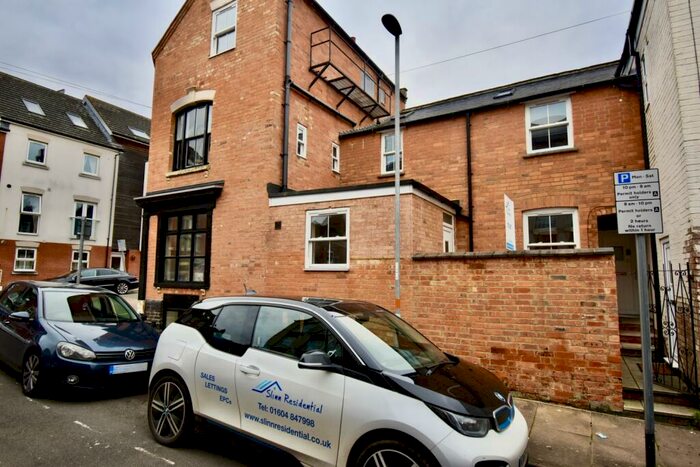 2 Bedroom Terraced House To Rent In Ecton Street, Northampton, NN1