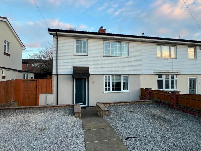 3 Bedroom Semi-Detached House To Rent In Wikeley Way, Brimington, Chesterfield, S43